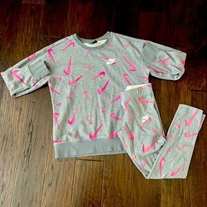 Girls Nike Gray and Pink sweat shirt and leggings